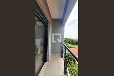 Casa de condomínio à venda com 300m², 4 quartos e 4 vagas Casa de condomínio à venda com 300m², 4 quartos e 4 vagasVaranda do Quarto 3