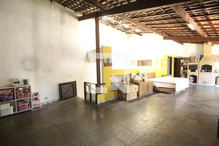 Casa à venda com 253m², 4 quartos e 1 vagaTerraço/churrasqueira