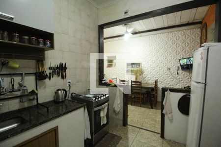 Casa à venda com 253m², 4 quartos e 1 vagaCozinha