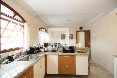 Casa à venda com 118m², 3 quartos e 2 vagasCozinha