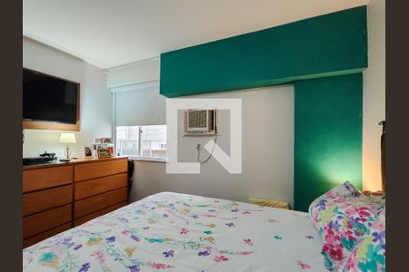 Apartamento à venda com 126m², 3 quartos e 2 vagas Apartamento à venda com 126m², 3 quartos e 2 vagasQuarto 1