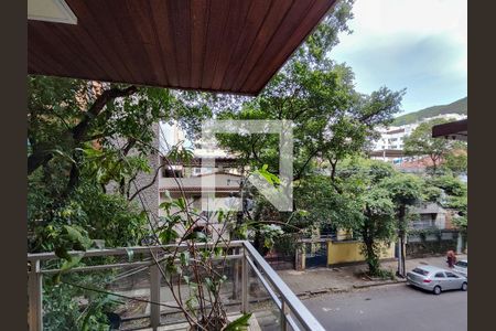 Apartamento à venda com 126m², 3 quartos e 2 vagas Apartamento à venda com 126m², 3 quartos e 2 vagasVista da Suíte