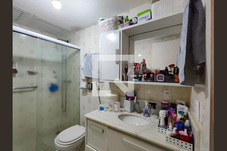 Apartamento à venda com 126m², 3 quartos e 2 vagas Apartamento à venda com 126m², 3 quartos e 2 vagasBanheiro da Suíte