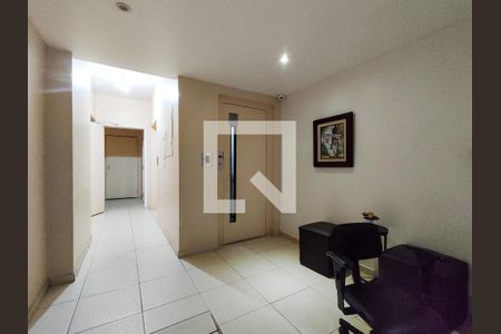 Apartamento à venda com 126m², 3 quartos e 2 vagas Apartamento à venda com 126m², 3 quartos e 2 vagasFachada e portaria