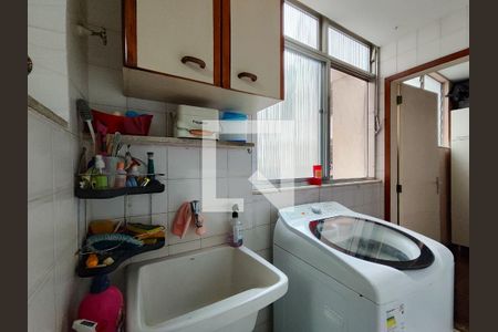 Apartamento à venda com 126m², 3 quartos e 2 vagas Apartamento à venda com 126m², 3 quartos e 2 vagasÁrea de Serviço