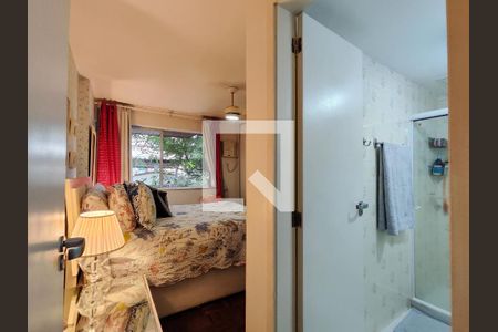 Apartamento à venda com 126m², 3 quartos e 2 vagas Apartamento à venda com 126m², 3 quartos e 2 vagasSuíte