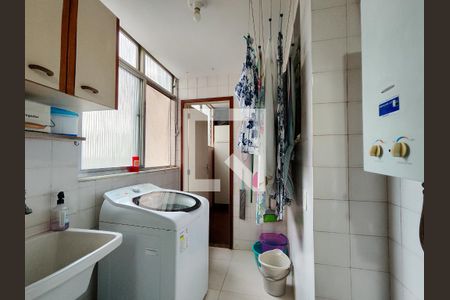 Apartamento à venda com 126m², 3 quartos e 2 vagas Apartamento à venda com 126m², 3 quartos e 2 vagasÁrea de Serviço