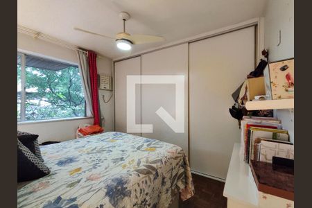 Apartamento à venda com 126m², 3 quartos e 2 vagas Apartamento à venda com 126m², 3 quartos e 2 vagasSuíte
