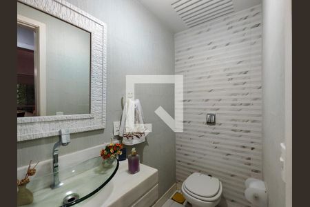 Apartamento à venda com 126m², 3 quartos e 2 vagas Apartamento à venda com 126m², 3 quartos e 2 vagasLavabo