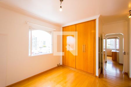 Apartamento à venda com 137m², 4 quartos e 2 vagas Apartamento à venda com 137m², 4 quartos e 2 vagasQuarto 1 - Suíte