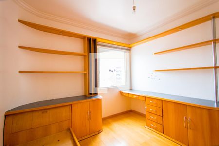 Apartamento à venda com 137m², 4 quartos e 2 vagas Apartamento à venda com 137m², 4 quartos e 2 vagasQuarto 2