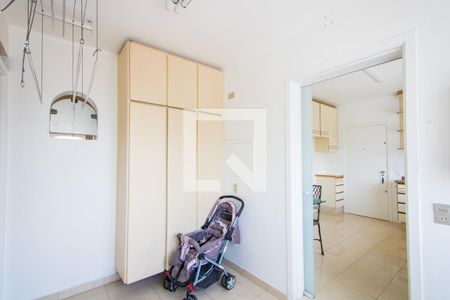 Apartamento à venda com 137m², 4 quartos e 2 vagas Apartamento à venda com 137m², 4 quartos e 2 vagasÁrea de serviço