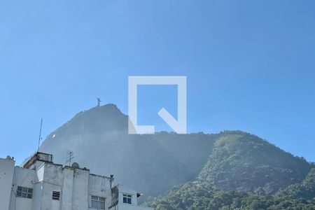 Apartamento à venda com 193m², 3 quartos e 2 vagas Apartamento à venda com 193m², 3 quartos e 2 vagasVista