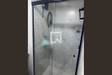 Banheiro de apartamento à venda com 1 quarto, 29m² em Parque Vitória, São Paulo