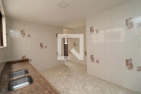 Apartamento à venda com 135m², 3 quartos e 2 vagasCozinha