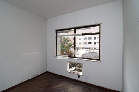 Apartamento à venda com 135m², 3 quartos e 2 vagasQuarto 2