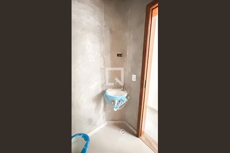 Apartamento à venda com 46m², 2 quartos e 1 vaga Apartamento à venda com 46m², 2 quartos e 1 vagaBanheiro