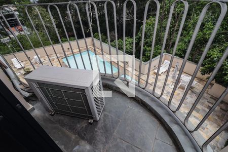 Apartamento à venda com 168m², 4 quartos e 2 vagas Apartamento à venda com 168m², 4 quartos e 2 vagasSuíte