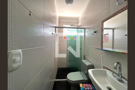 Banheiro da Suíte 1 de casa para alugar com 3 quartos, 200m² em Vila Guarani (zona Sul), São Paulo