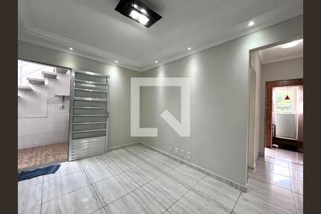 Sala de casa para alugar com 3 quartos, 200m² em Vila Guarani (zona Sul), São Paulo