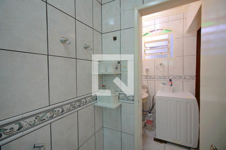 Casa à venda com 190m², 4 quartos e 1 vagaBanheiro da Suíte 2