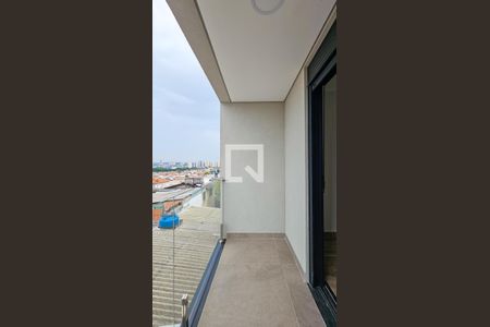 Casa à venda com 160m², 3 quartos e 2 vagas Casa à venda com 160m², 3 quartos e 2 vagasVaranda 2