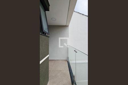 Casa à venda com 160m², 3 quartos e 2 vagas Casa à venda com 160m², 3 quartos e 2 vagasVaranda