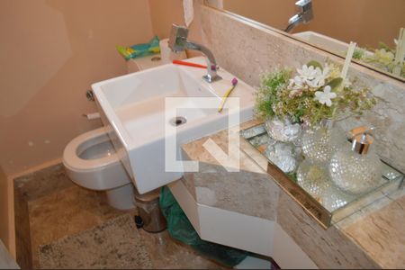 Casa à venda com 140m², 3 quartos e 3 vagasLavabo