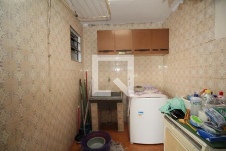 Casa à venda com 250m², 3 quartos e 3 vagasÁrea de serviço 