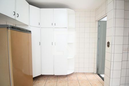 Casa à venda com 250m², 3 quartos e 3 vagasCozinha 