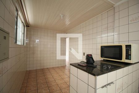 Casa à venda com 250m², 3 quartos e 3 vagasCozinha 