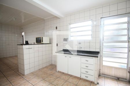 Casa à venda com 250m², 3 quartos e 3 vagasCozinha 