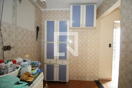 Casa à venda com 250m², 3 quartos e 3 vagasÁrea de serviço 