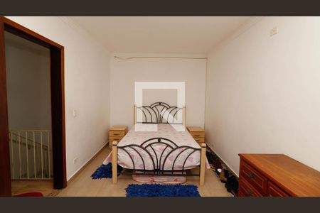 Casa à venda com 140m², 2 quartos e 2 vagas Casa à venda com 140m², 2 quartos e 2 vagasSuíte