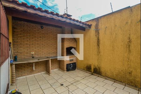 Casa à venda com 273m², 3 quartos e 6 vagas Casa à venda com 273m², 3 quartos e 6 vagasQuintal