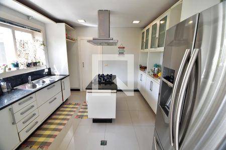 Casa de condomínio à venda com 700m², 5 quartos e 2 vagasCozinha