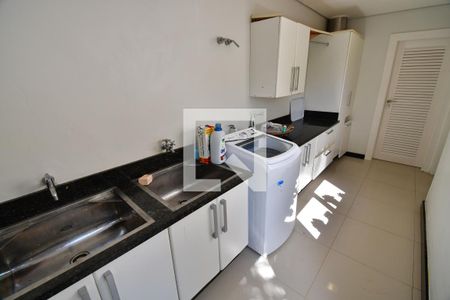 Casa de condomínio à venda com 700m², 5 quartos e 2 vagasÁrea de Serviço