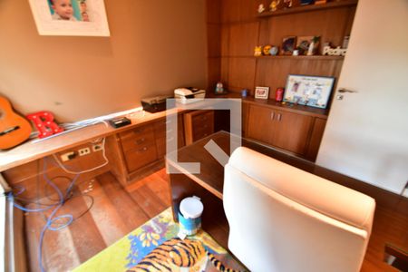 Casa de condomínio à venda com 700m², 5 quartos e 2 vagasSala / Escritório