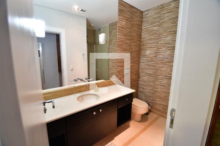 Casa de condomínio à venda com 700m², 5 quartos e 2 vagasBanheiro