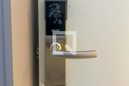 Studio para alugar com 26m², 1 quarto e sem vaga Studio para alugar com 26m², 1 quarto e sem vagaFechadura