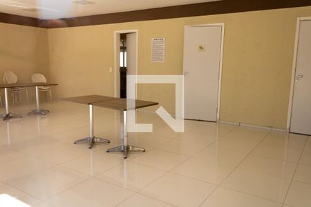 Apartamento para alugar com 44m², 2 quartos e 1 vaga Apartamento para alugar com 44m², 2 quartos e 1 vagaÁrea comum - Salão de festas