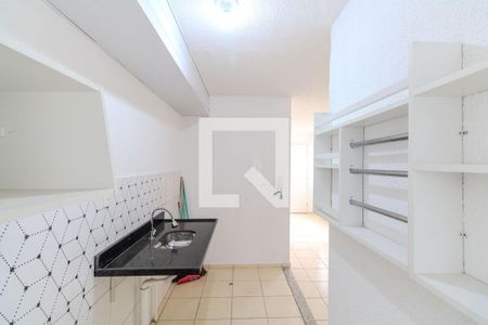 Apartamento para alugar com 44m², 2 quartos e 1 vaga Apartamento para alugar com 44m², 2 quartos e 1 vagaCozinha e Área de Serviço