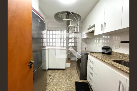 Apartamento à venda com 120m², 2 quartos e 3 vagas Apartamento à venda com 120m², 2 quartos e 3 vagasCozinha