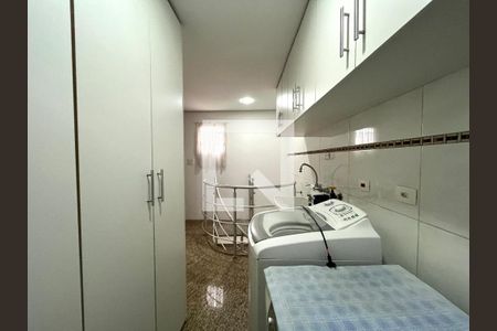 Apartamento à venda com 120m², 2 quartos e 3 vagas Apartamento à venda com 120m², 2 quartos e 3 vagasÁrea de Serviço
