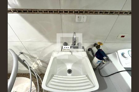 Apartamento à venda com 120m², 2 quartos e 3 vagas Apartamento à venda com 120m², 2 quartos e 3 vagasÁrea de Serviço