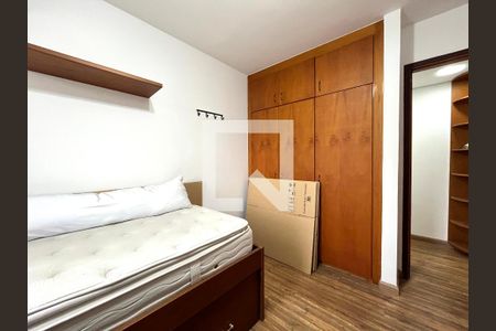 Apartamento à venda com 120m², 2 quartos e 3 vagas Apartamento à venda com 120m², 2 quartos e 3 vagasQuarto 2