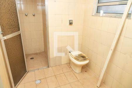 Apartamento à venda com 80m², 2 quartos e 7 vagas Apartamento à venda com 80m², 2 quartos e 7 vagasBanheiro