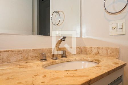 Apartamento à venda com 100m², 3 quartos e 3 vagas Apartamento à venda com 100m², 3 quartos e 3 vagasBanheiro