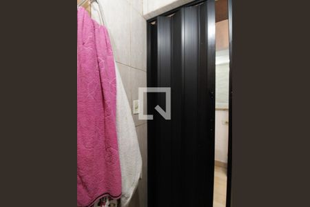 Casa à venda com 280m², 6 quartos e 4 vagasBanheiro 2