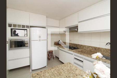 Casa à venda com 280m², 6 quartos e 4 vagasCozinha 3